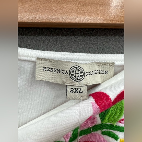 Herencia Collection Women's 2X White Floral Embroidered Crop Blouse Top NWT - Picture 10 of 10